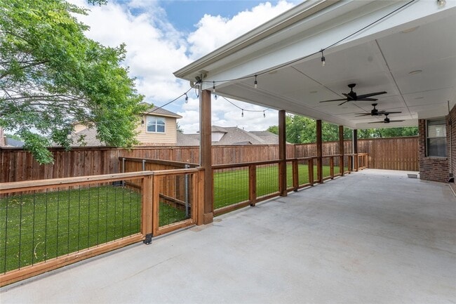 Building Photo - 4905 Carrotwood Dr