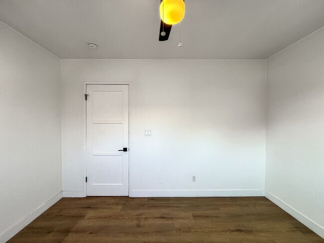 Building Photo - 13053 Venice Blvd