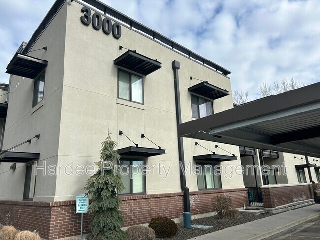Building Photo - 3000 S Bown Way