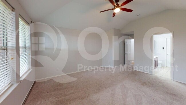 Building Photo - 2208 Lanshire Dr
