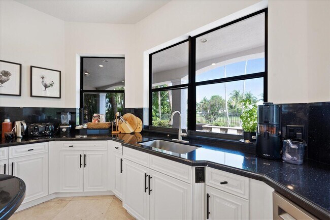 Building Photo - 11640 S Sea Ct