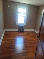 Building Photo - 73 Birdsey St