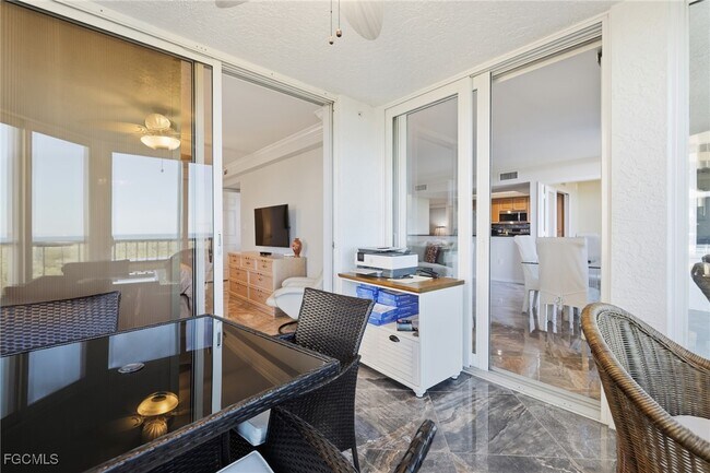 Building Photo - 6585 Nicholas Blvd