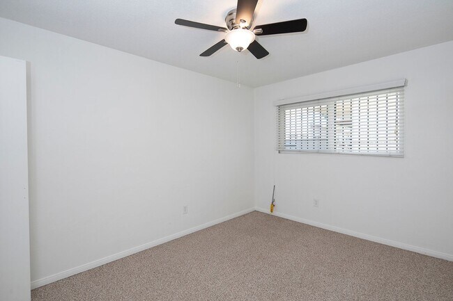Building Photo - XL Charming 2bd/2ba Apt. in South Park