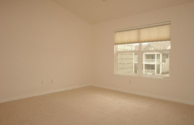 Building Photo - 5225 White Willow Dr