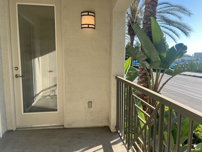 Building Photo - Spacious 2 Bedroom Avenue One Home, Available Now!