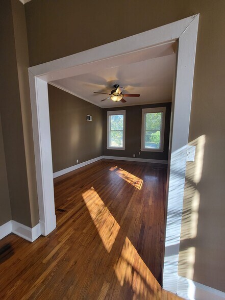 Building Photo - 41 S McLean Blvd