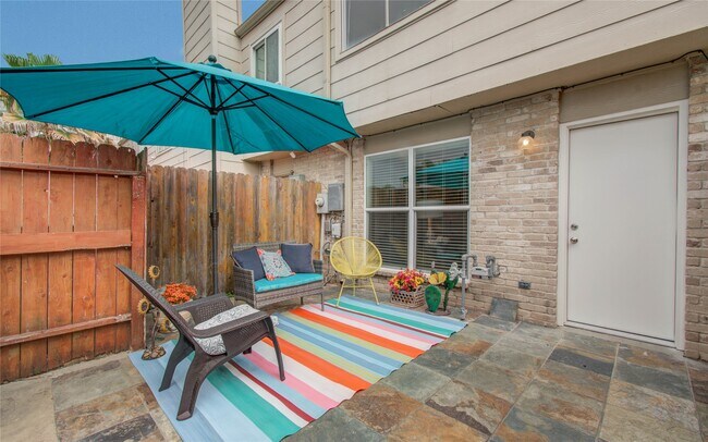 Building Photo - 15309 Kingfield Dr