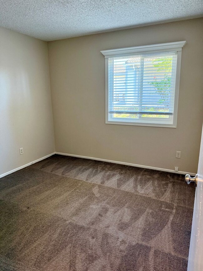 Building Photo - Lovely 3 bd, 2 bath in Moreno Valley