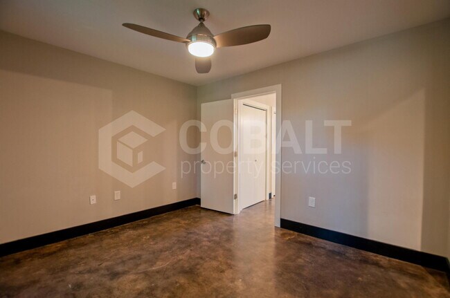 Building Photo - 1660 DeKalb Ave NE