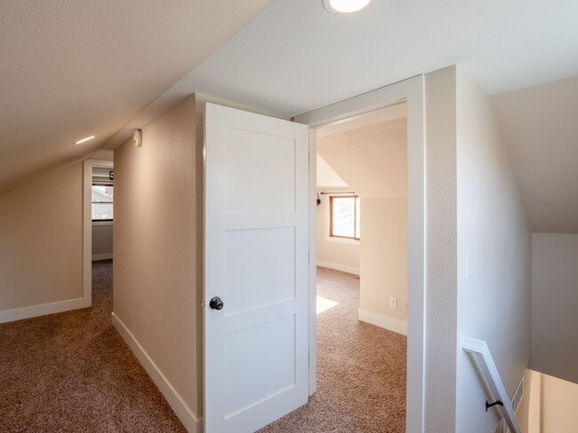 Building Photo - Westwood