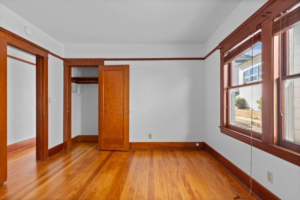 Building Photo - 205 Court St