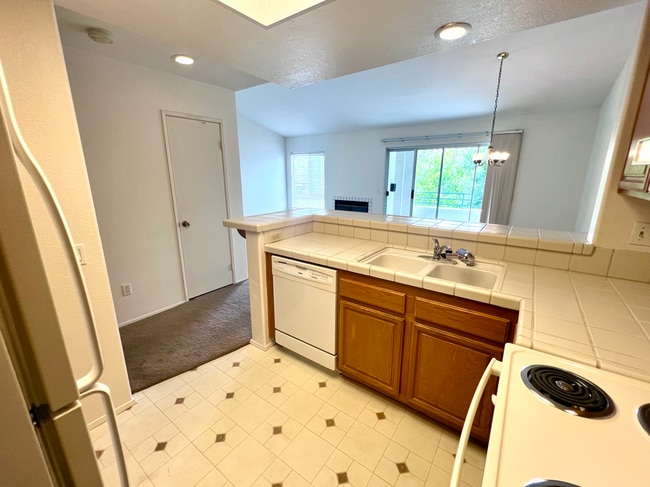 Building Photo - 9995 Scripps Westview Wy