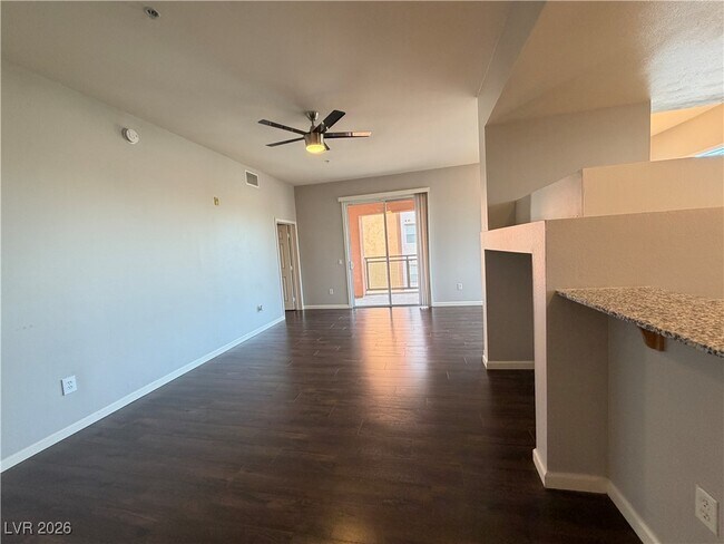 Building Photo - 23 E Agate Ave