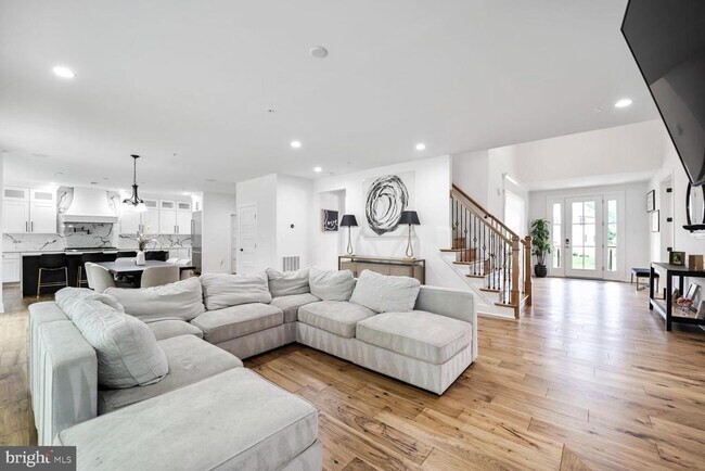 Building Photo - 4804 Bridle Ridge Rd