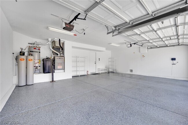 Building Photo - 2560 Sundew Ave