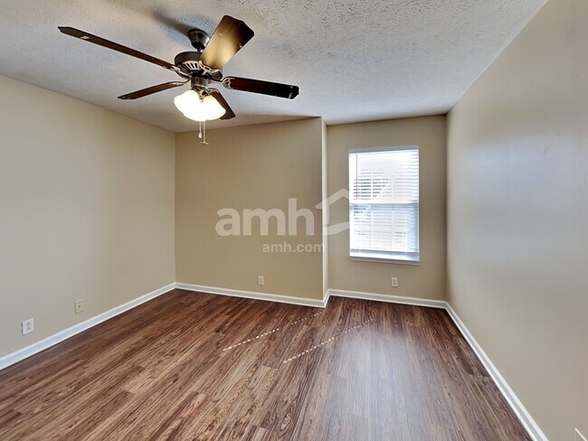 Building Photo - 2920 Bray Ct