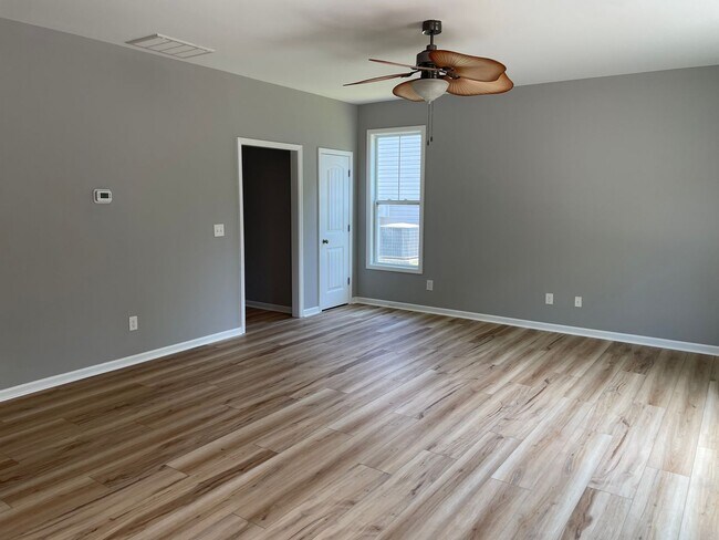 Building Photo - Coming Soon 3 Bedroom 2.5 Bathroom in Grayson Park Leland NC