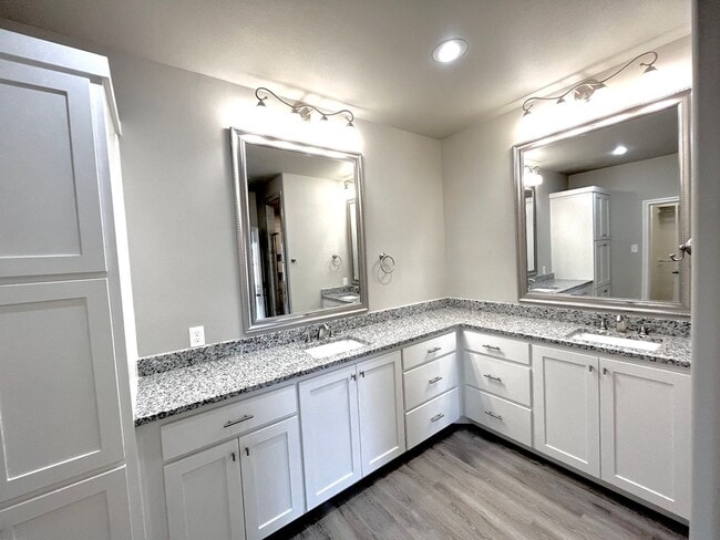 Building Photo - 4bed 2 bath - Frenship ISD