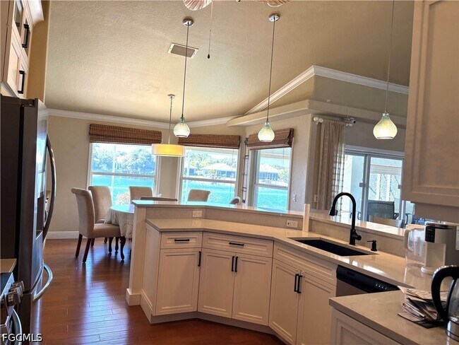 Building Photo - 15100 Whimbrel Ct