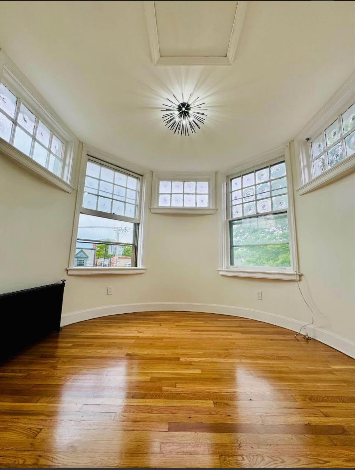 Building Photo - 612 Union St