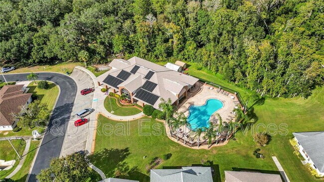 Building Photo - 2235 Silver Re Dr