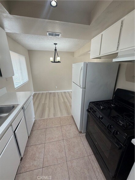 Building Photo - 1602 E Fairfield Ct