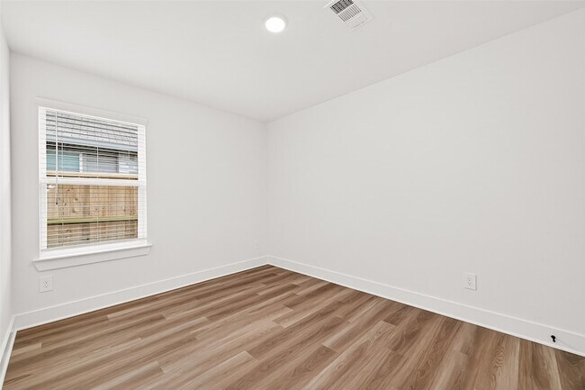 Building Photo - 720 Autumn Cherry Trl