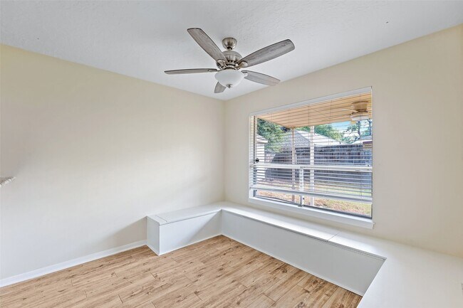 Building Photo - 10735 Kitty Brook Dr