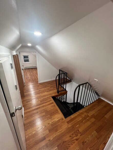 Building Photo - 10719 90th St