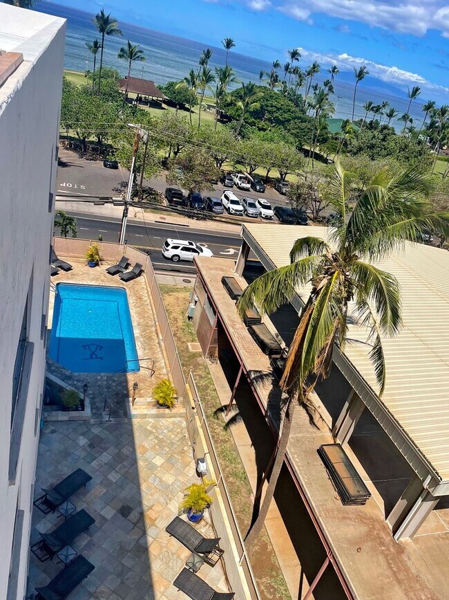 Building Photo - Live the Maui Dream – Modern 2-Bed, 2-Bath...