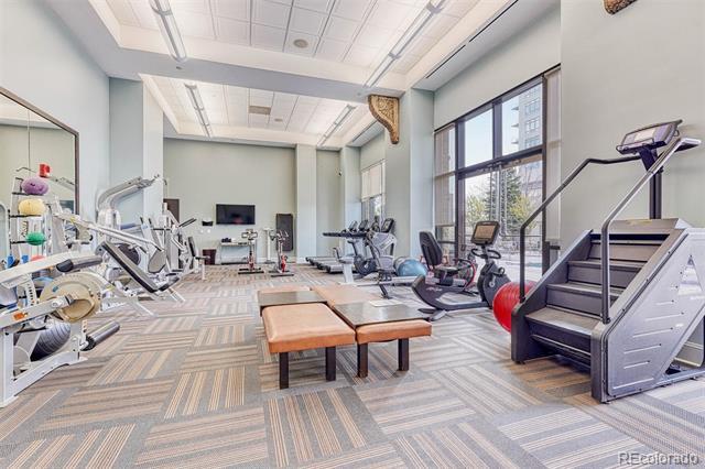 Building Photo - 5455 Landmark Pl