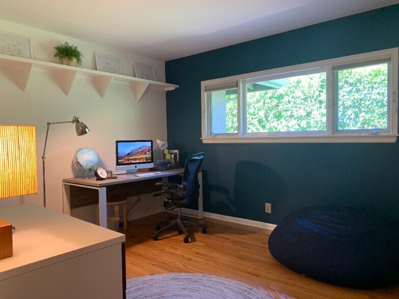 Building Photo - 2660 Byron Pl