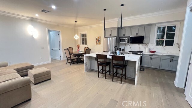 Building Photo - 2830 E California Blvd