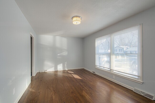Building Photo - 13228 Ashland Ave