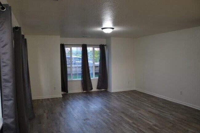 Building Photo - 806 California St
