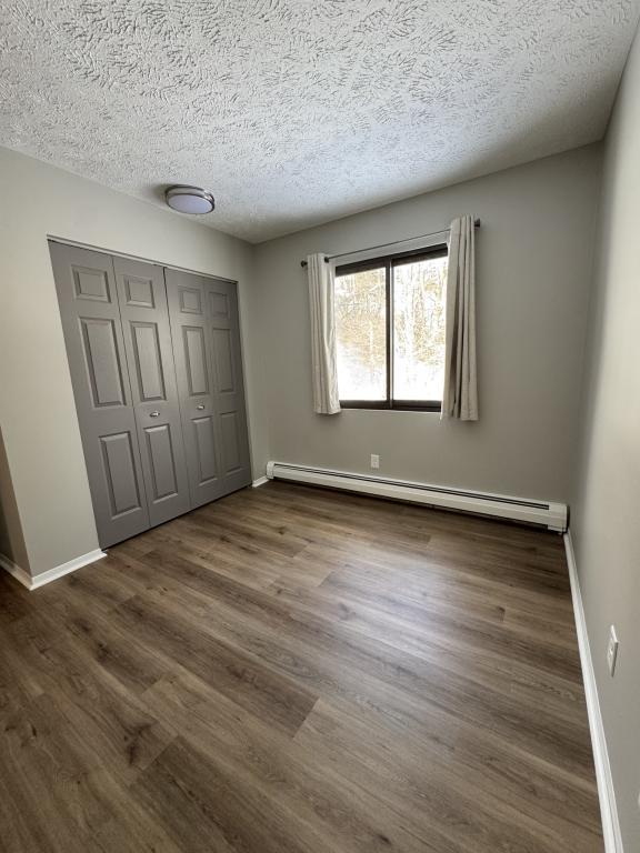 Building Photo - 3841 Silver Lake Rd