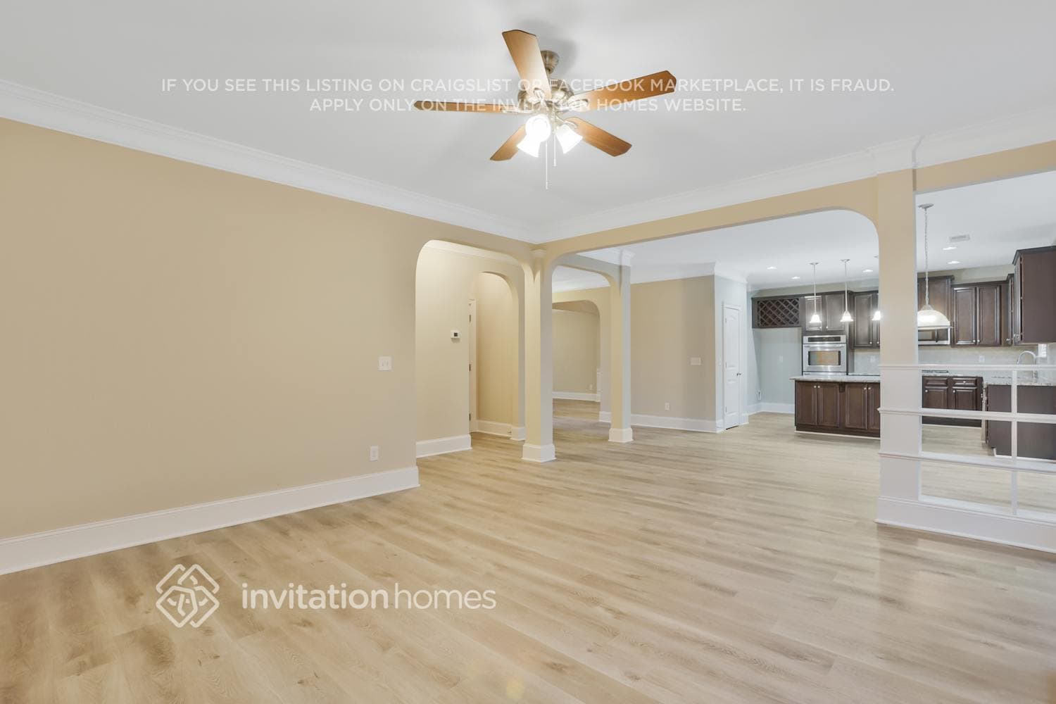 Building Photo - 598 Silver Oak Dr