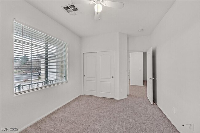 Building Photo - 2520 W San Miguel Ave