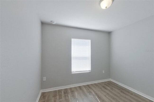 Building Photo - 2227 NW 11th Ct