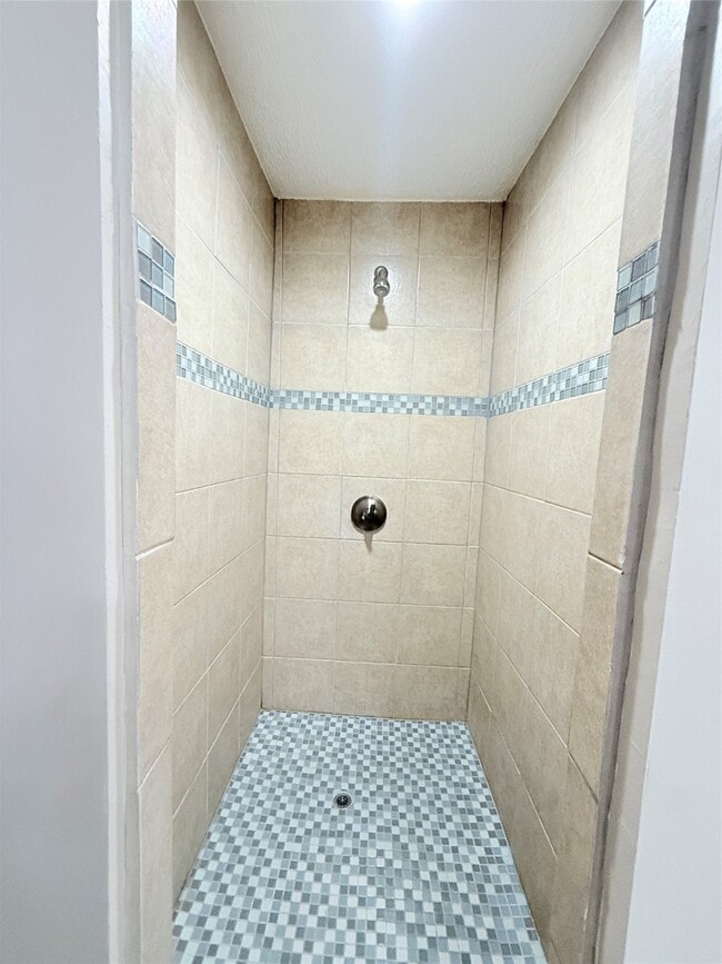 Building Photo - 16103 Camino Del Sol Dr