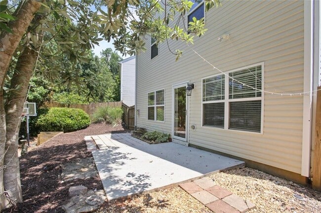Building Photo - 5078 McEver View Dr