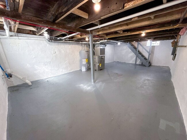 Building Photo - Fully Remodeled 3-Bedroom Home for Rent in Columbus – Modern Upgrades & Spacious Living | $1,640/mo