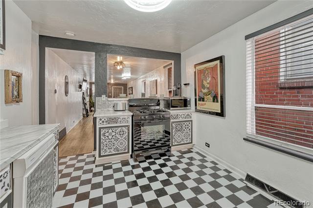 Building Photo - 1026 Inca St