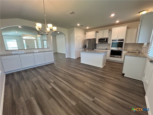 Building Photo - 311 Paddock Ln