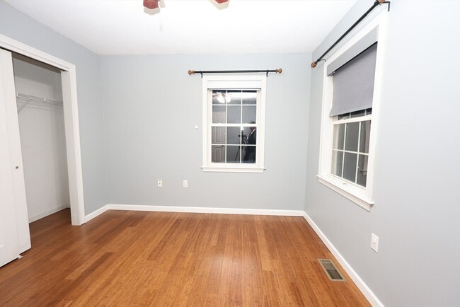 Building Photo - 55 Glenrose Ave