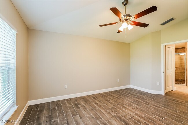 Building Photo - 2903 8th St W