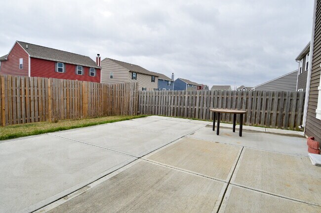 Building Photo - Spacious 5-bedroom, 3 full bath home in the Greenwood/Clark Pleasant area