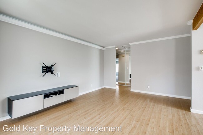 Building Photo - 2 br, 2 bath House - 11150 Kelowna Rd. #72