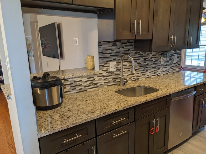 Building Photo - 3152 Bayswater Ct